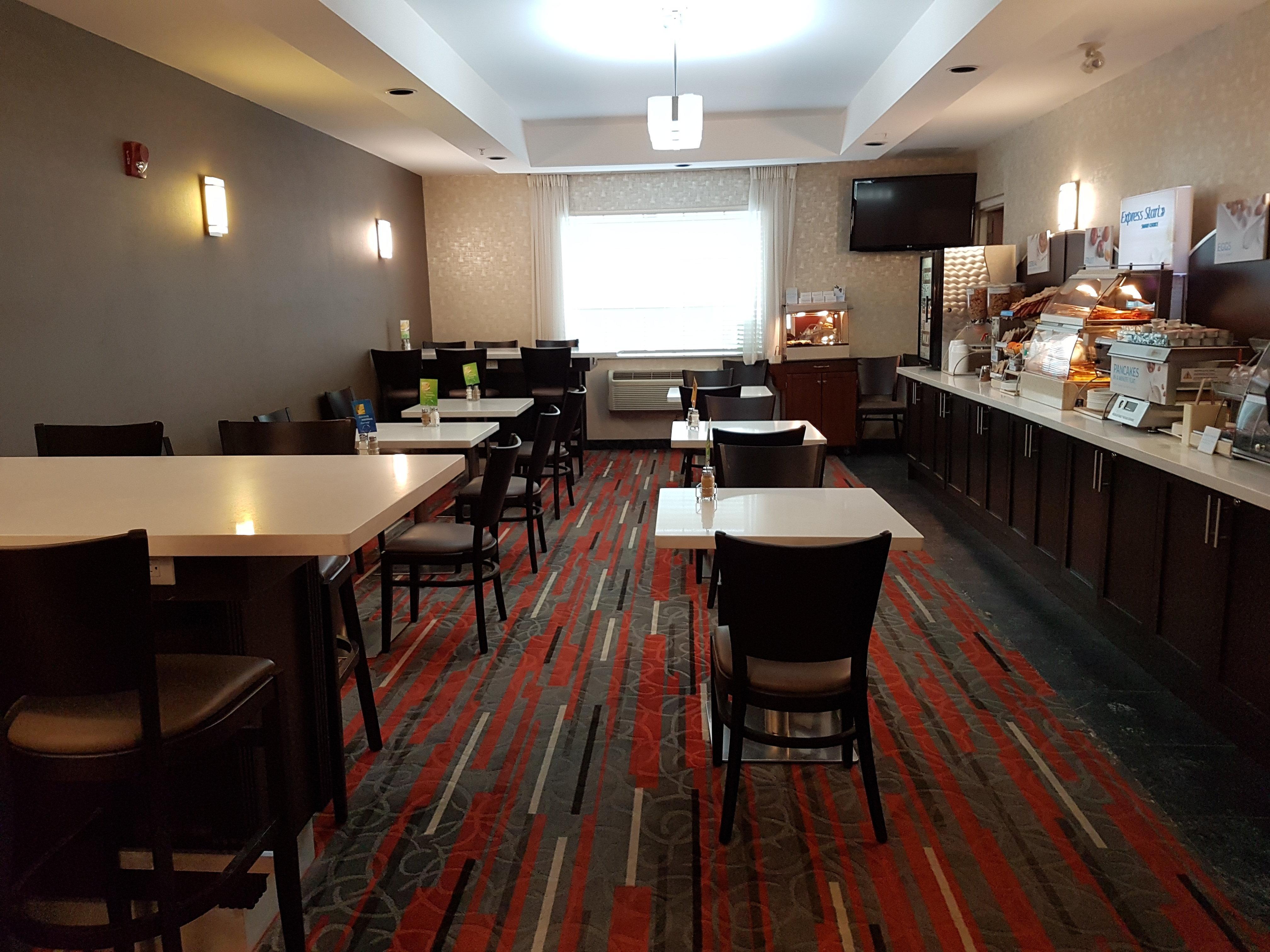 Holiday Inn Express Hotel & Suites Barrie By Ihg Exterior foto