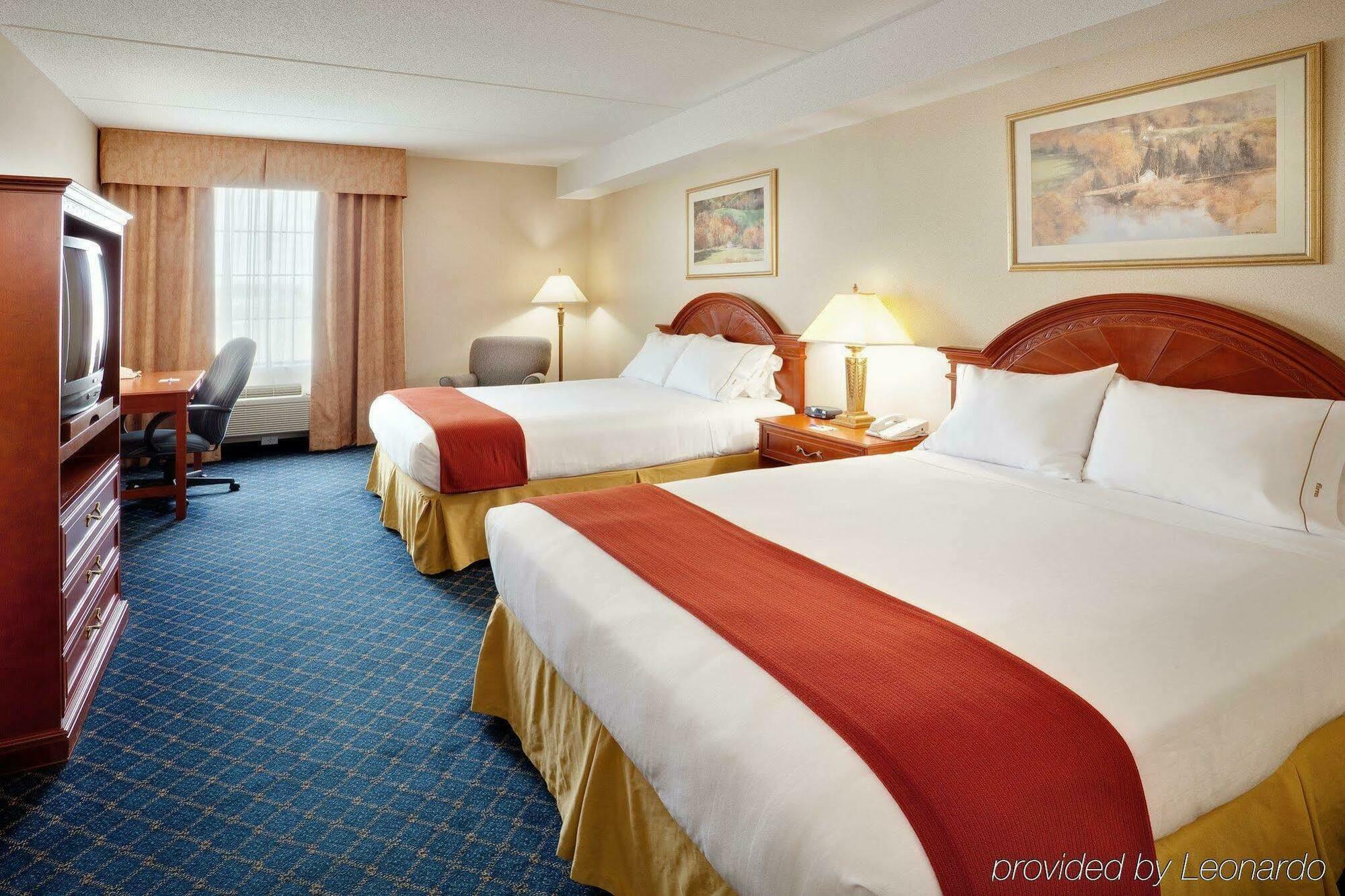 Holiday Inn Express Hotel & Suites Barrie By Ihg Exterior foto